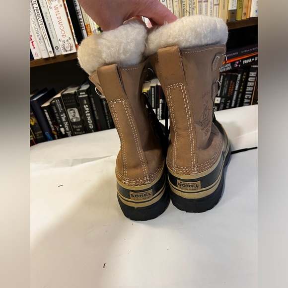 EUC Sorel CARIBOU™ MEN'S WATERPROOF BOOT Size 8 - Picture 7 of 10